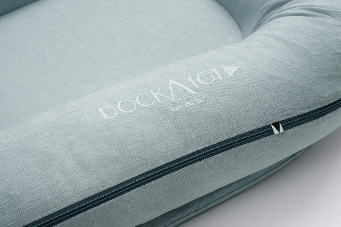 Dockatot Grand Pod Marine Chambray DockATot Yallatoys