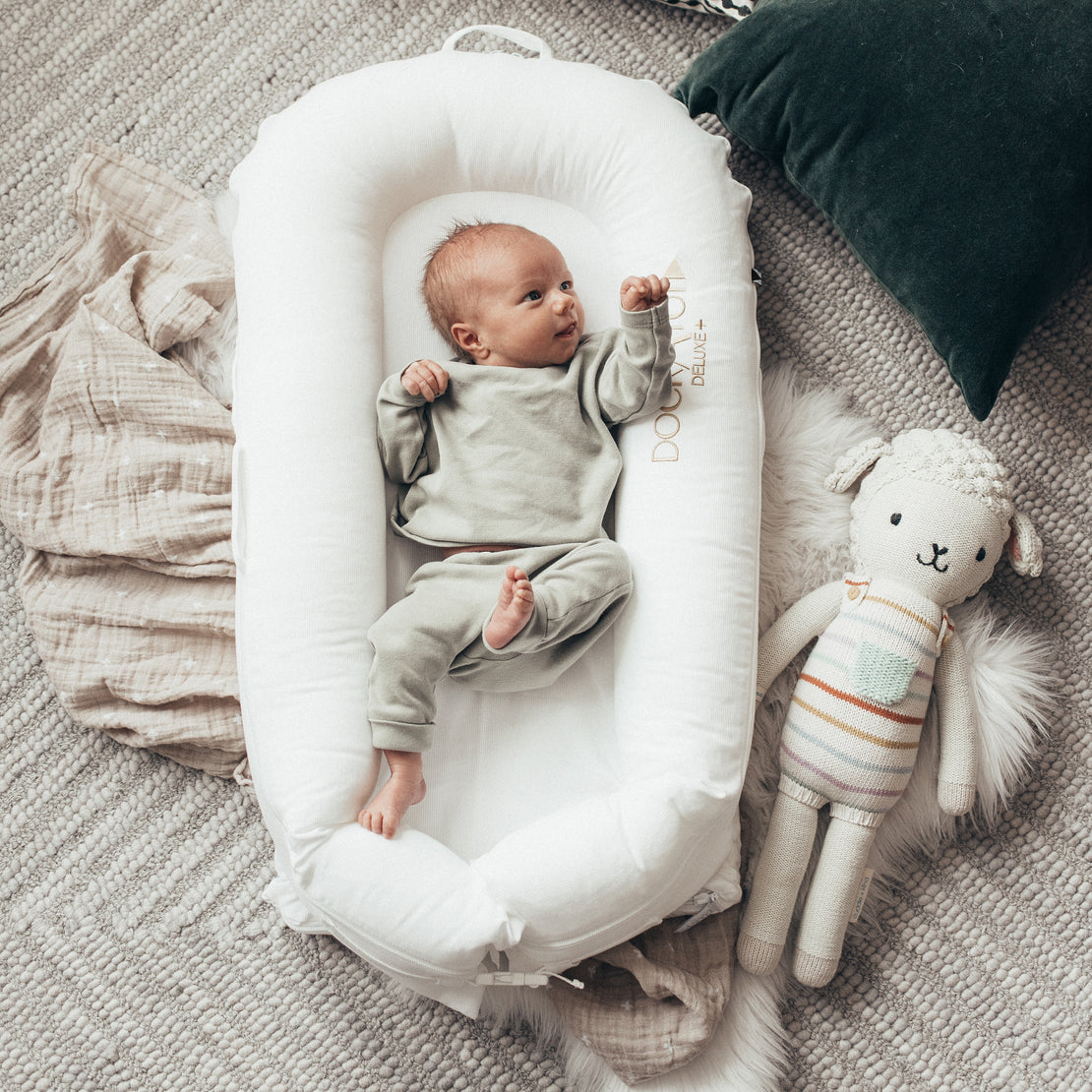 DockATot Deluxe Dock Pristine White Bed in Bed DockATot Yallatoys