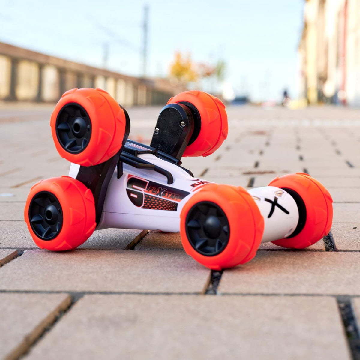 Buy Dickie Remote Control Flix Star 3 Channel FS Stunt Car Tricks & Rollover Transformation | Yallatoys.com