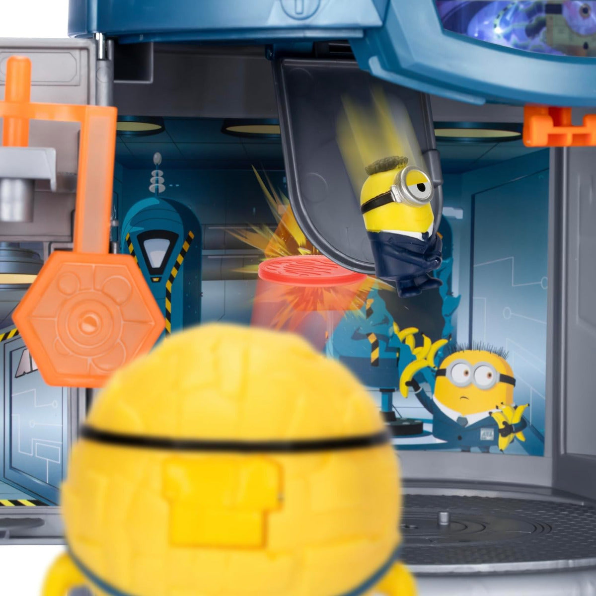 Buy Despicable Me 4 Mega Minions Transformation Chamber | Yallatoys.com