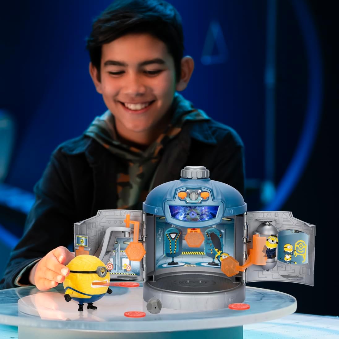 Buy Despicable Me 4 Mega Minions Transformation Chamber | Yallatoys.com