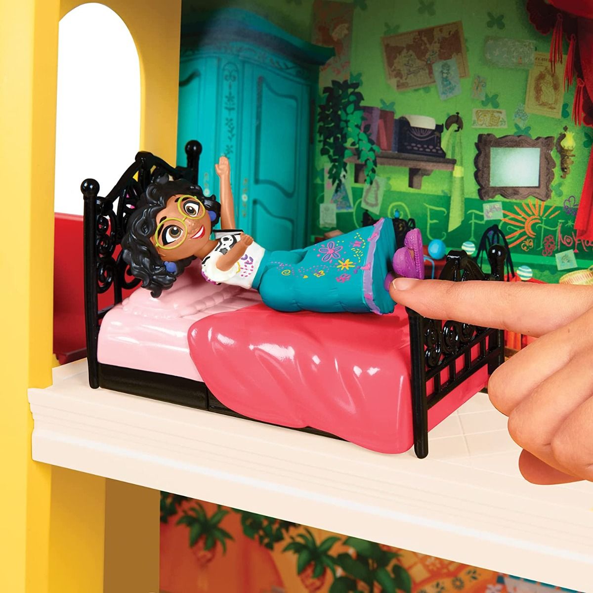 Buy Encanto Magical Madrigal Doll House Playset with Mirabel Doll and 14 Accessories with 2 Sided Play | Yallatoys.com