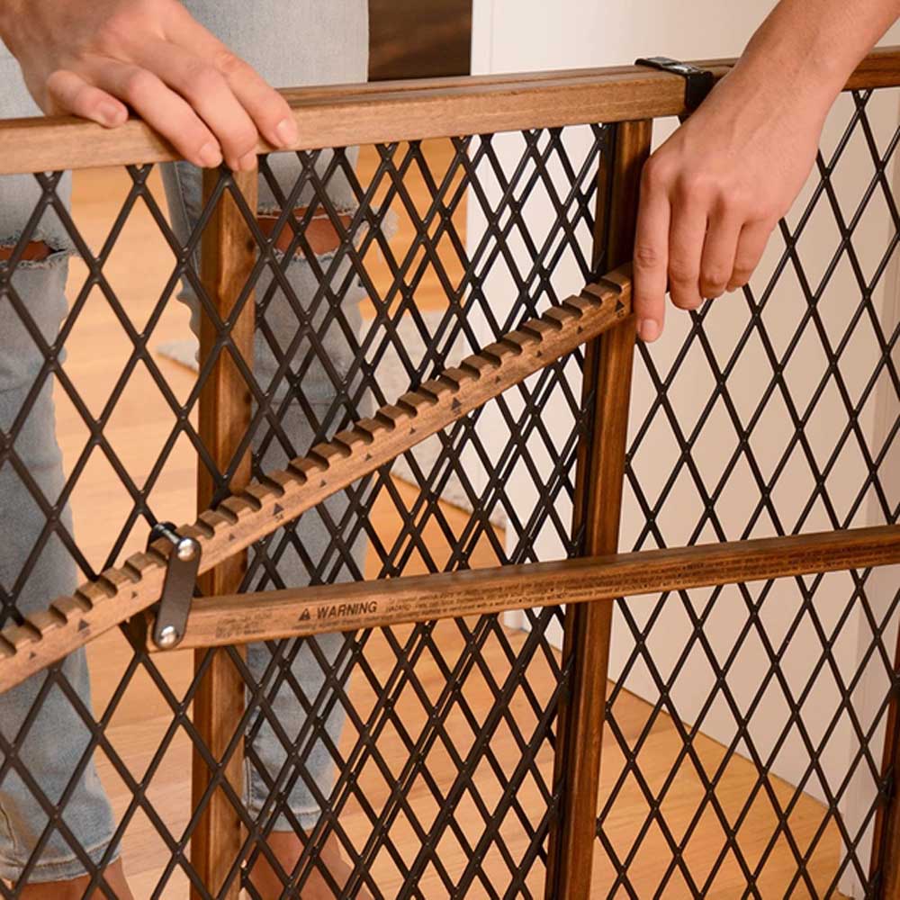 Evenflo Position & Lock Pressure Mount Baby Gate 6M 24M Evenflo Yallatoys