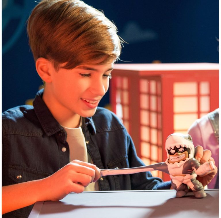 Buy Eolo Toys Super Masked Stretch Jaw Boy | Yallatoys.com