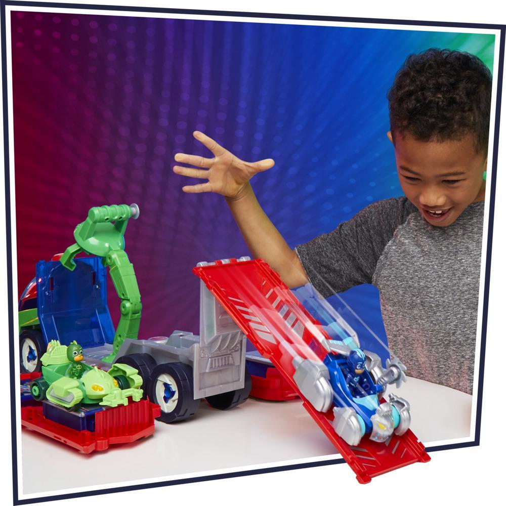 Buy PJ Masks PJ Launching Seeker Transforming PJ Seeker Vehicle Playset | Yallatoys.com
