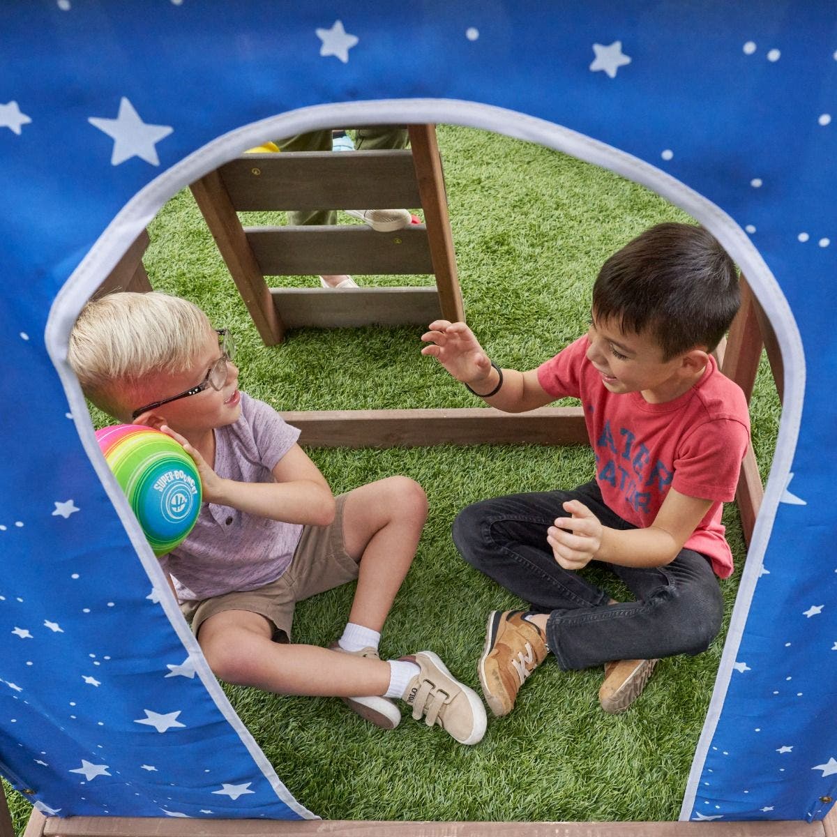Buy Kidkraft Overlook Challenge Playground Swing Set | Yallatoys.com