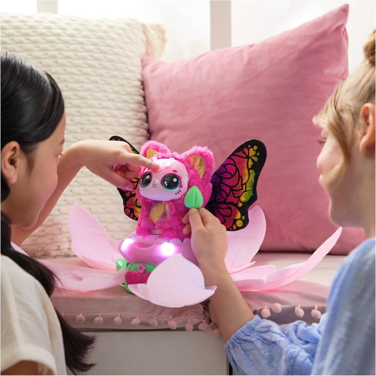 Buy Hatchimals Bloomables Kittyfly Surprise Interactive Toy (Sold Separately Subjected to Availability) | Yallatoys.com