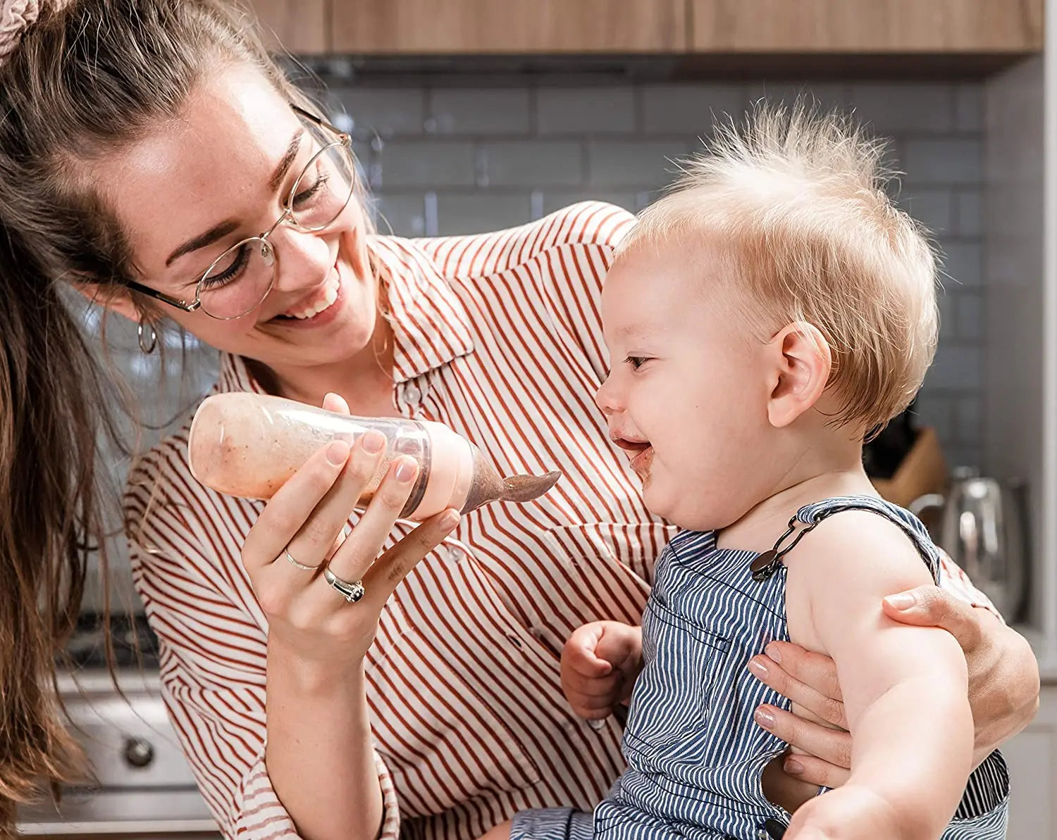 Haakaa Silicone Baby Food Dispensing Spoon Peach Haakaa Yallatoys