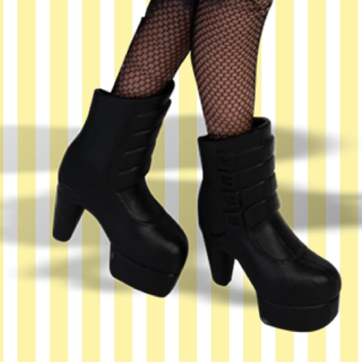 Buy Hello Kitty Manga Doll Golden Diva | Yallatoys.com