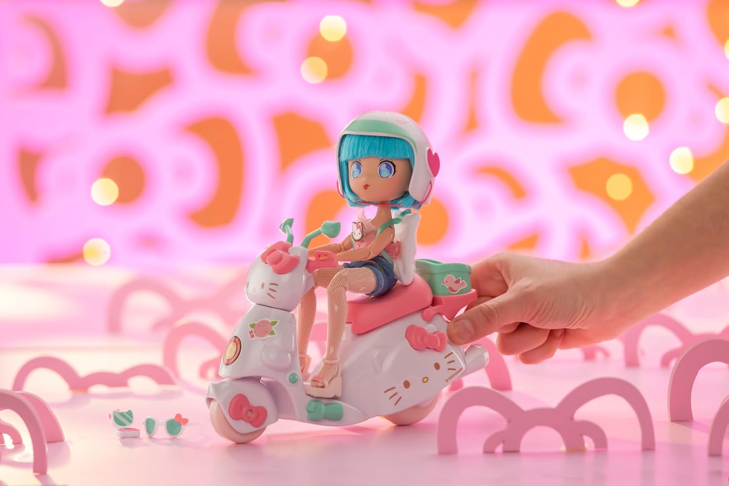 Buy Hello Kitty Pretty Pink Scooter | Yallatoys.com
