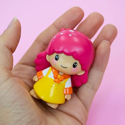 Buy Hello Kitty And Friends Lala Collectible Figure with 5 Exclusive Accessories | Yallatoys.com