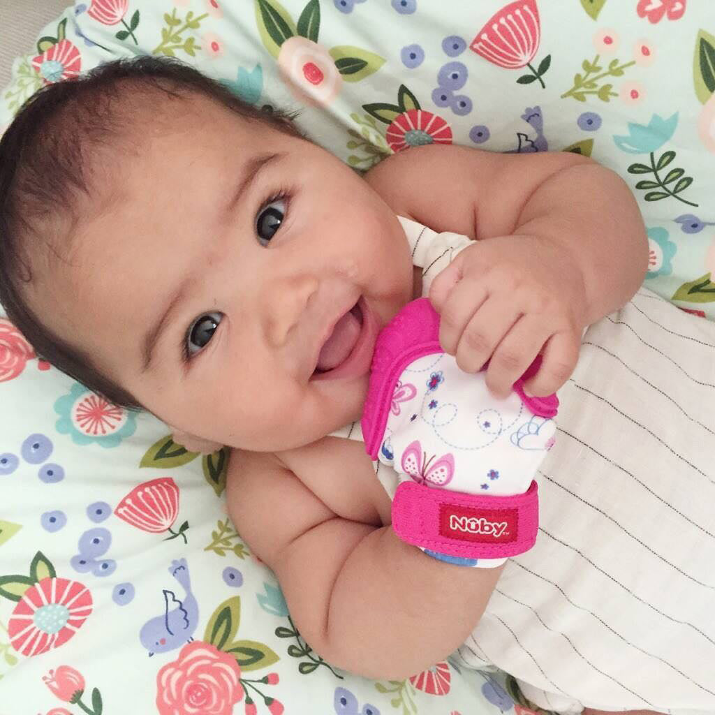 Nuby Happy Hands Teething Mitten 1 Pc Pink Nuby Yallatoys