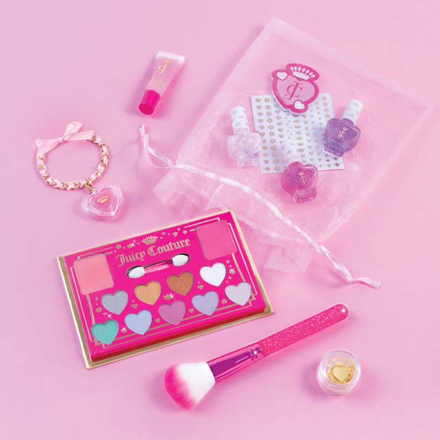 Buy Juicy Couture Luxe Cosmetic Set | Yallatoys.com