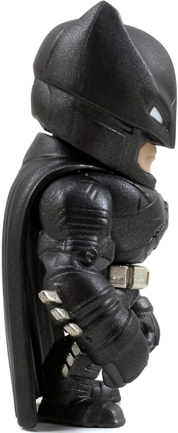 Buy Jada DC Armored Batman Figure 10 cm | Yallatoys.com