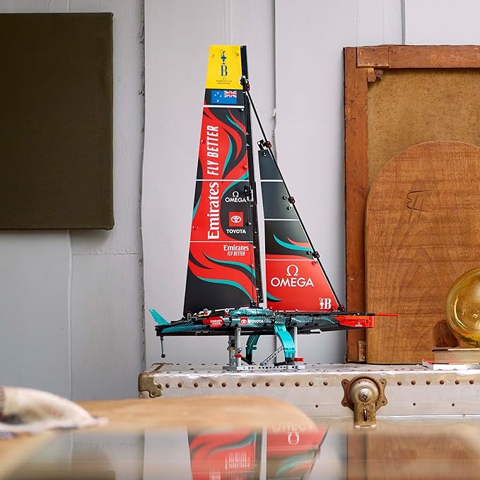 Buy Lego Technic Emirates Team New Zealand Ac75 Yacht Set 42174 With 962pcs | Yallatoys.com