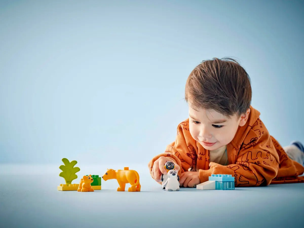 Buy Lego Wild Animal Families Penguins And Lions 10442 with 10pcs | Yallatoys.com
