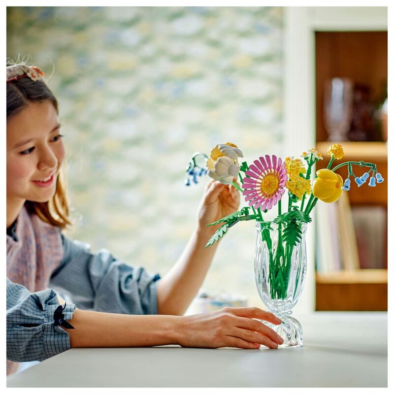 Buy Lego Botanicals Petite Sunny Bouquet  | Yallatoys.com
