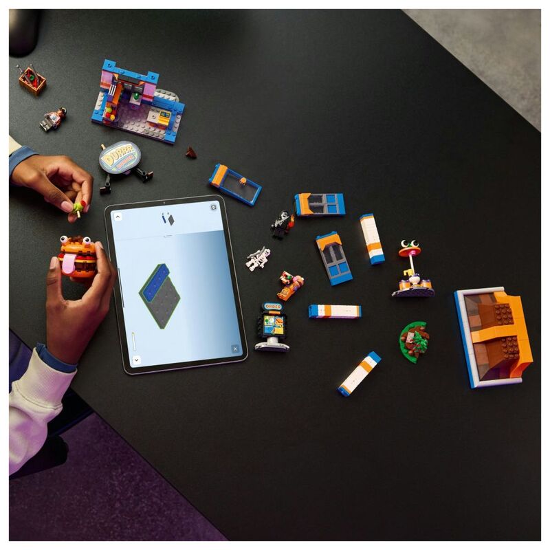 Buy Lego Fortnite Durrr Burger Restaurant 77076 - 546Pcs | Yallatoys.com