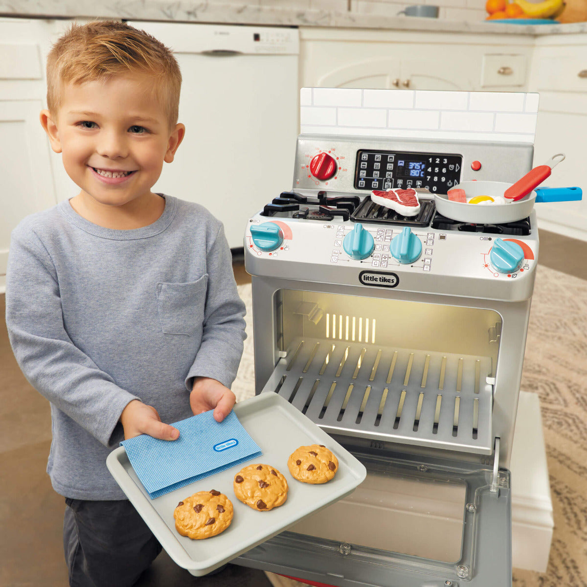Buy Little Tikes First Oven Playset | Yallatoys.com