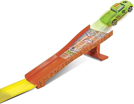 Buy Maisto Dinosaur Playset | Yallatoys.com