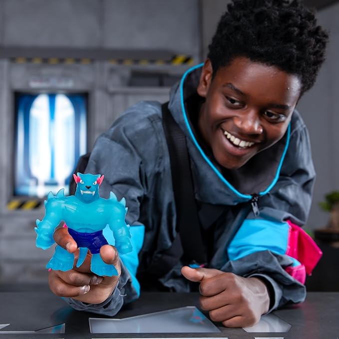 Buy MrBeast Lab W1 Stretchy Hero Iconic Panther | Yallatoys.com