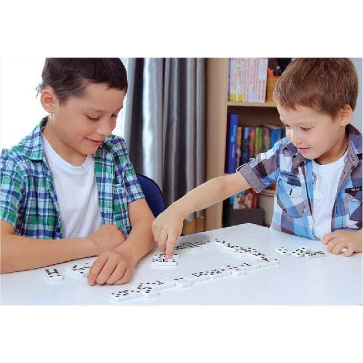 Buy Merchant Ambassador Classic Games Dominoes | Yallatoys.com