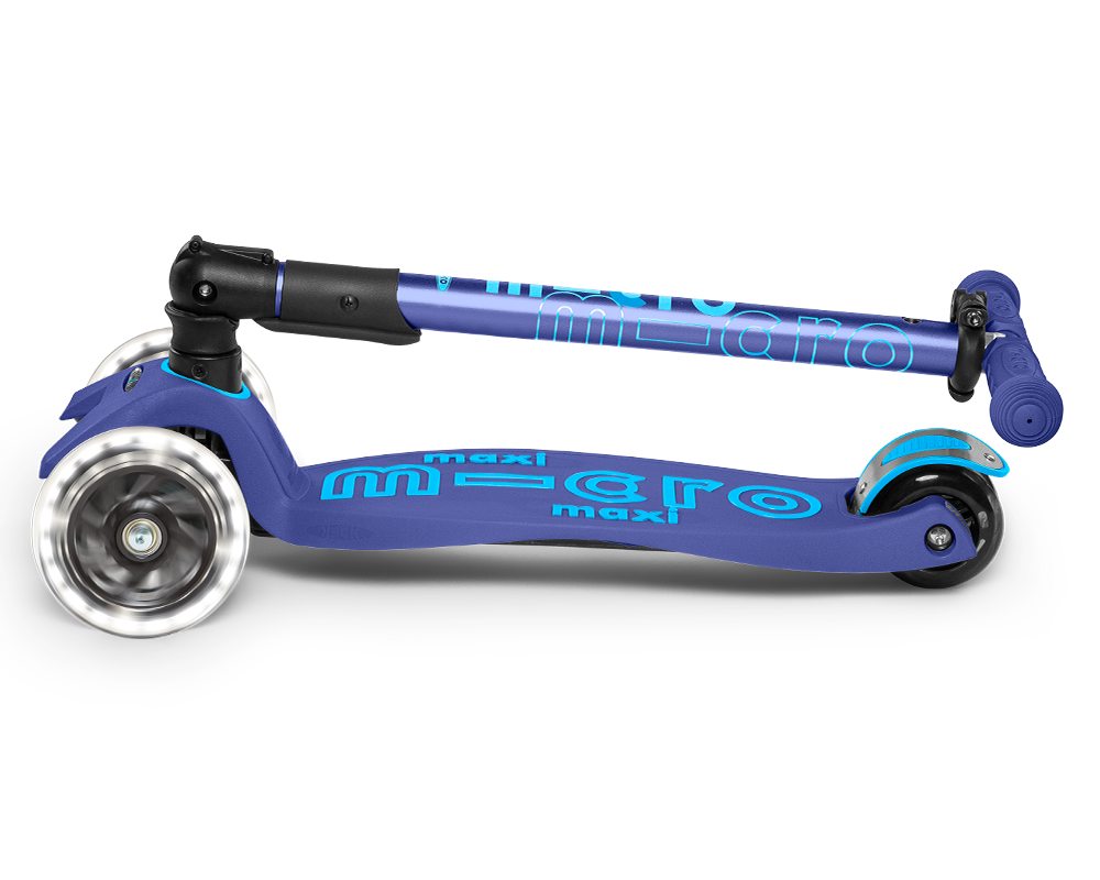 Buy Micro Maxi Deluxe Foldable LED Wheels Navy Blue Scooter | Yallatoys.com