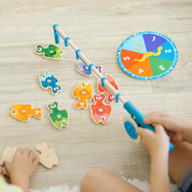 Buy Melissa & Doug Catch & Count Fishing Game | Yallatoys.com