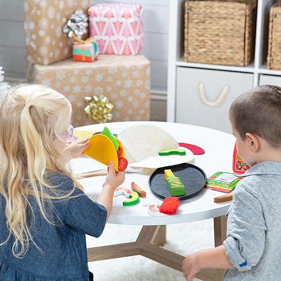 Buy Melissa & Doug Fill & Fold Taco & Tortilla Set | Yallatoys.com