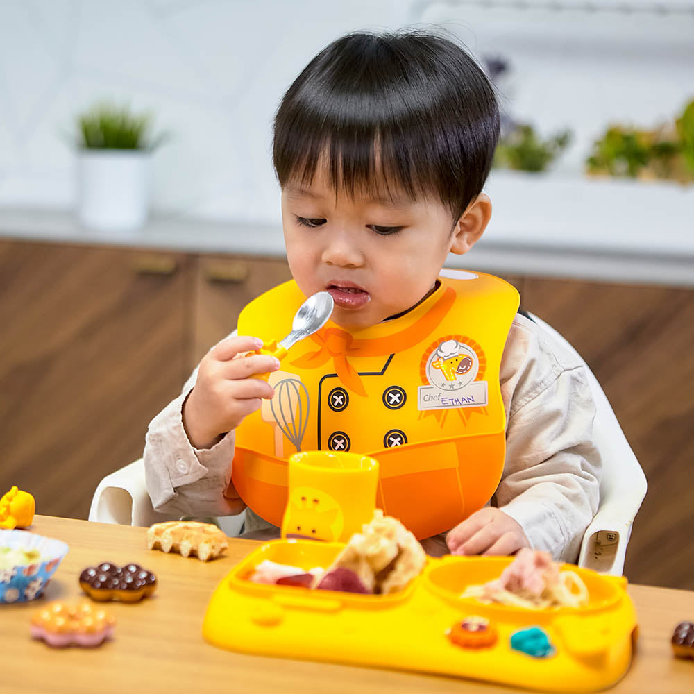 Marcus N Marcus  Wide Coverage Silicone Bib Little Chef Lola Marcus & Marcus Yallatoys