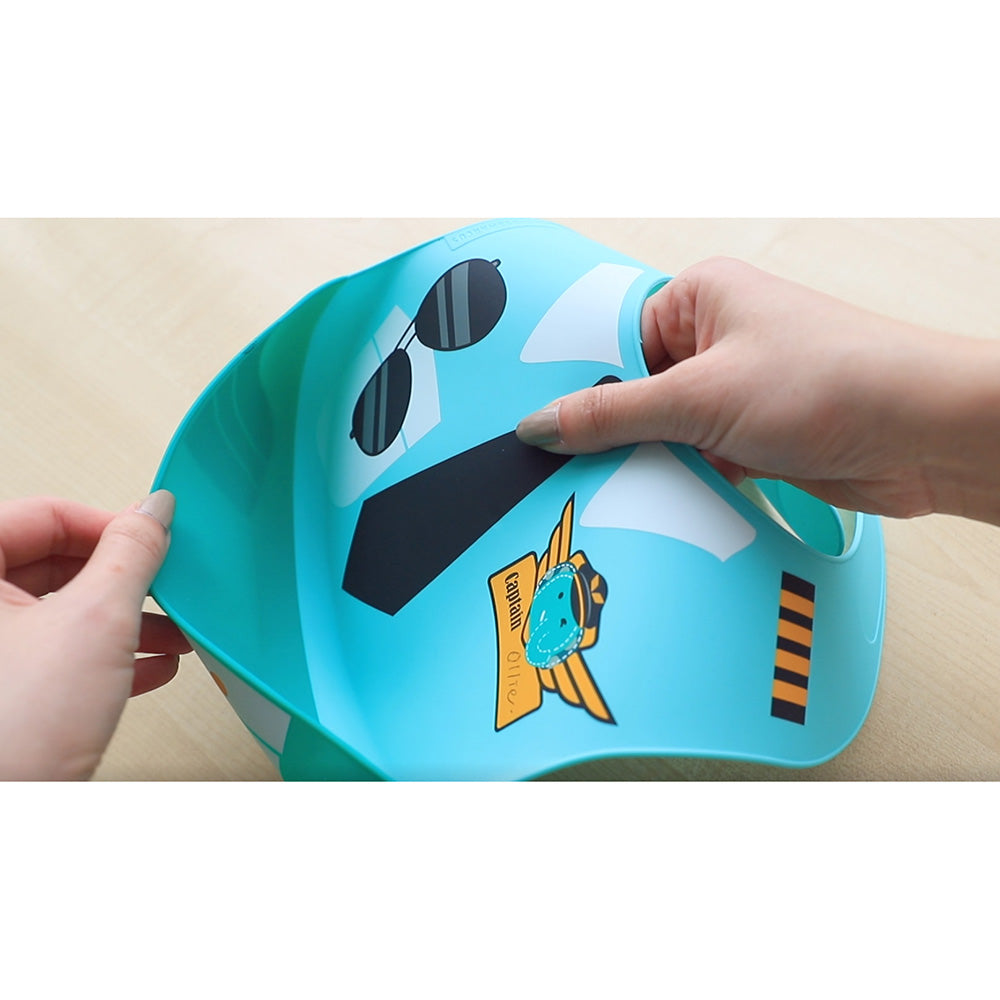 Marcus N Marcus  Wide Coverage Silicone Bib Little Pilot Olie Marcus & Marcus Yallatoys
