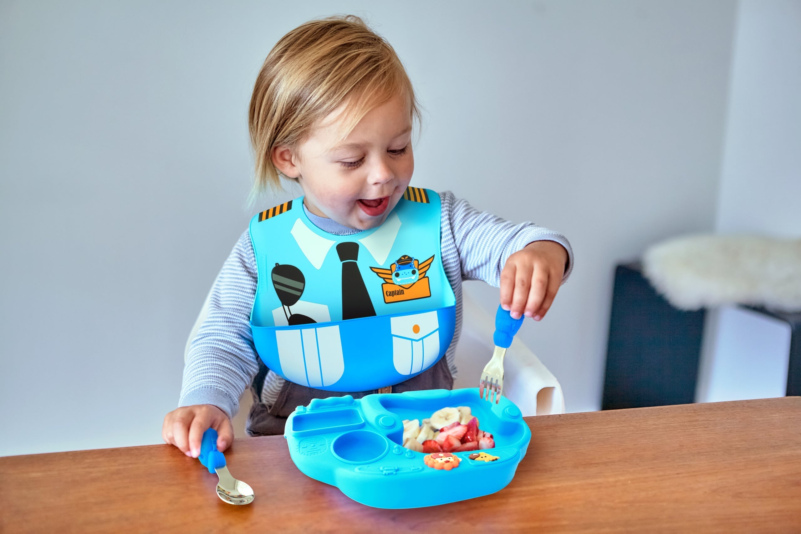Marcus N Marcus  Creativplate Toddler Meal Time Set  Little Pilot  Lucas Marcus & Marcus Yallatoys