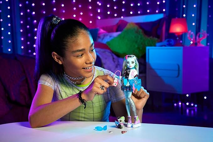 Buy Monster High Doll Frankie Stein With Blue And Black Streaked Hair | Yallatoys.com