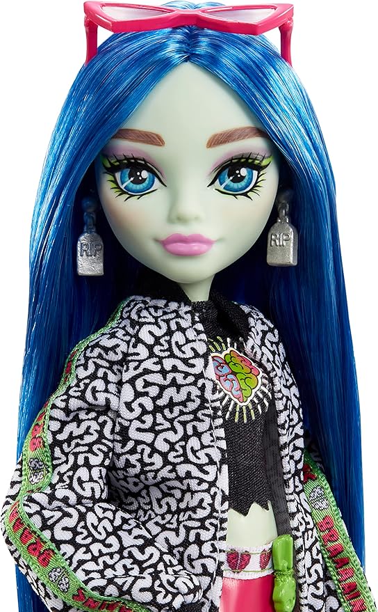 Buy Monster High Ghoulia Yelps Posable Doll | Yallatoys.com