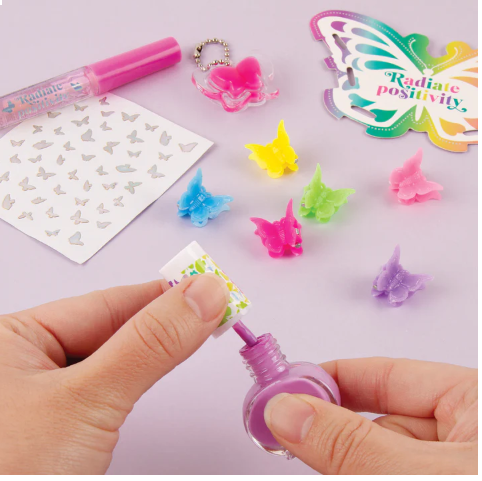 Buy Make It Real Butterfly Dreams Cosmetic Set | Yallatoys.com
