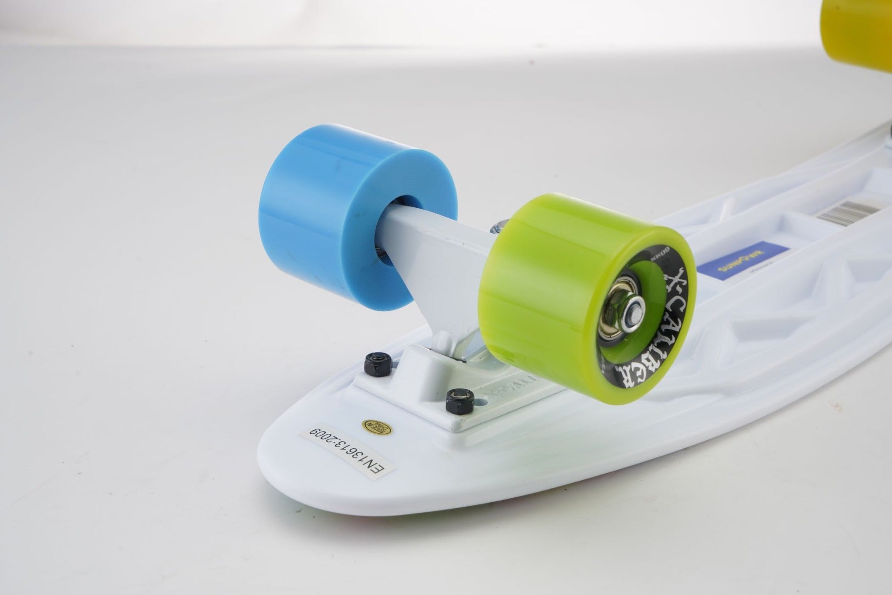 Buy Maui Printed PU Kicktail Locked In Skateboard | Yallatoys.com