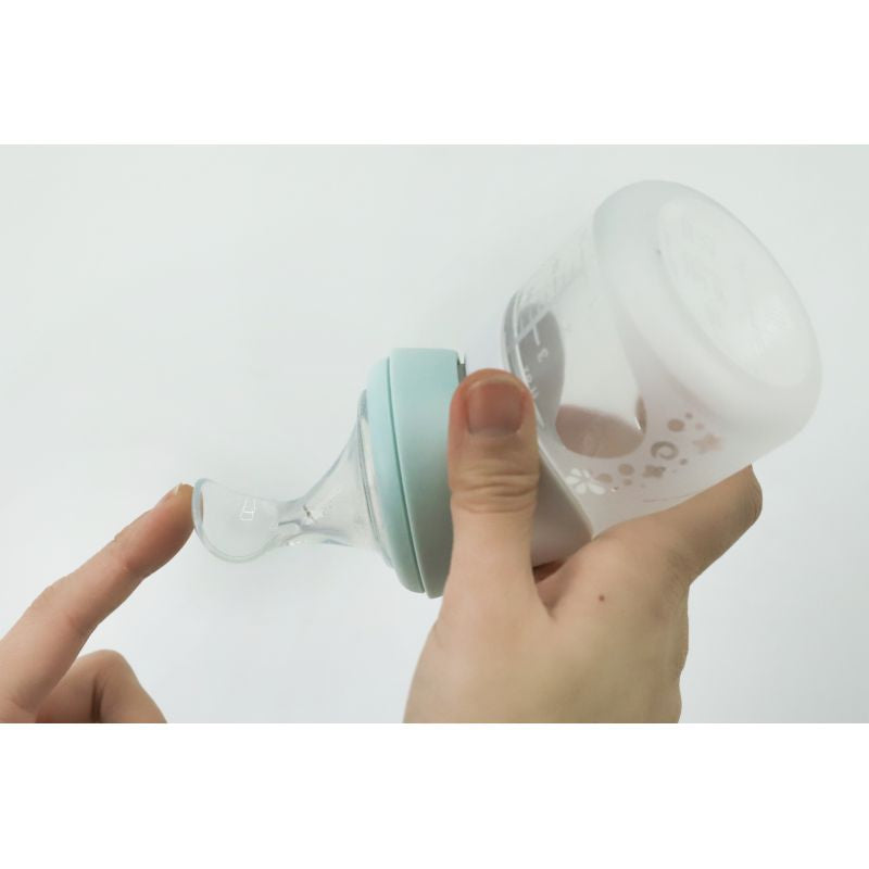 Marcus N Marcus  Silicone Angled Feeding Bottle And Spoon Set  Mint Marcus & Marcus Yallatoys