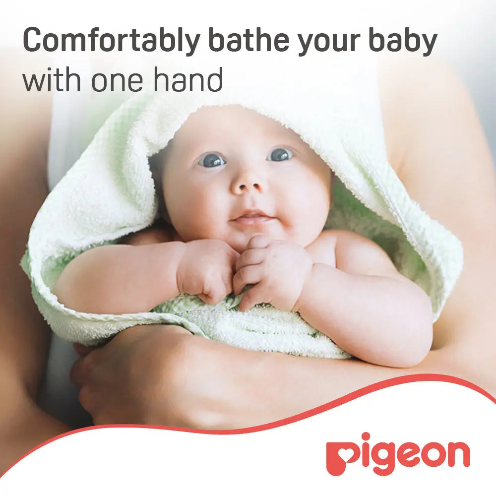 Pigeon Baby Bath Mitten Pigeon Yallatoys