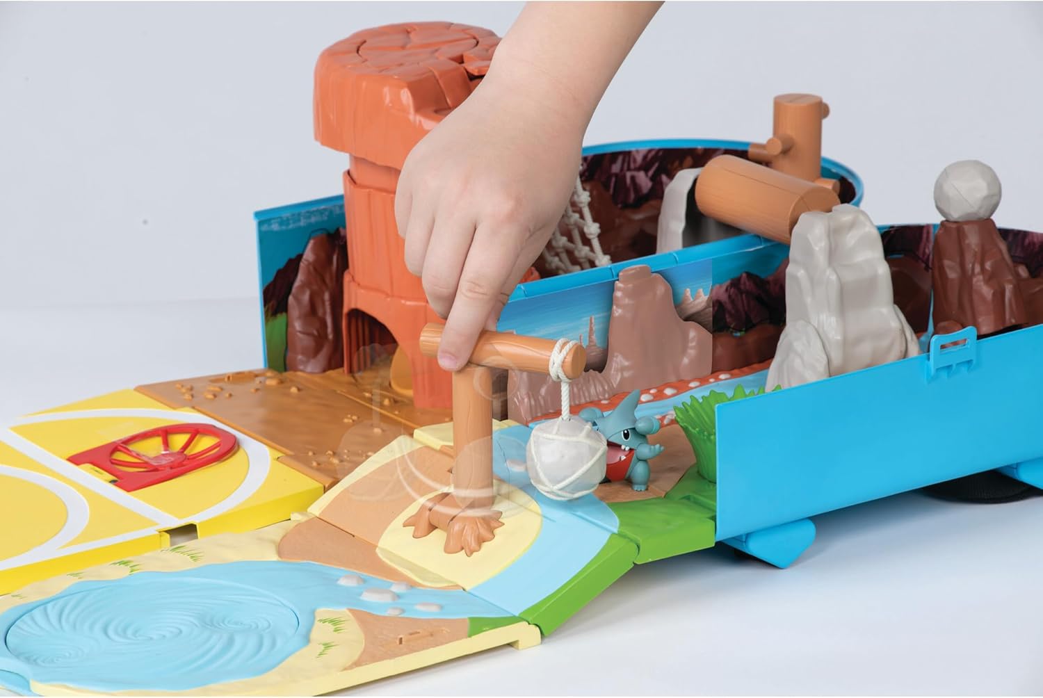 Buy Pokemon Cary Case Battle Desert Playset | Yallatoys.com