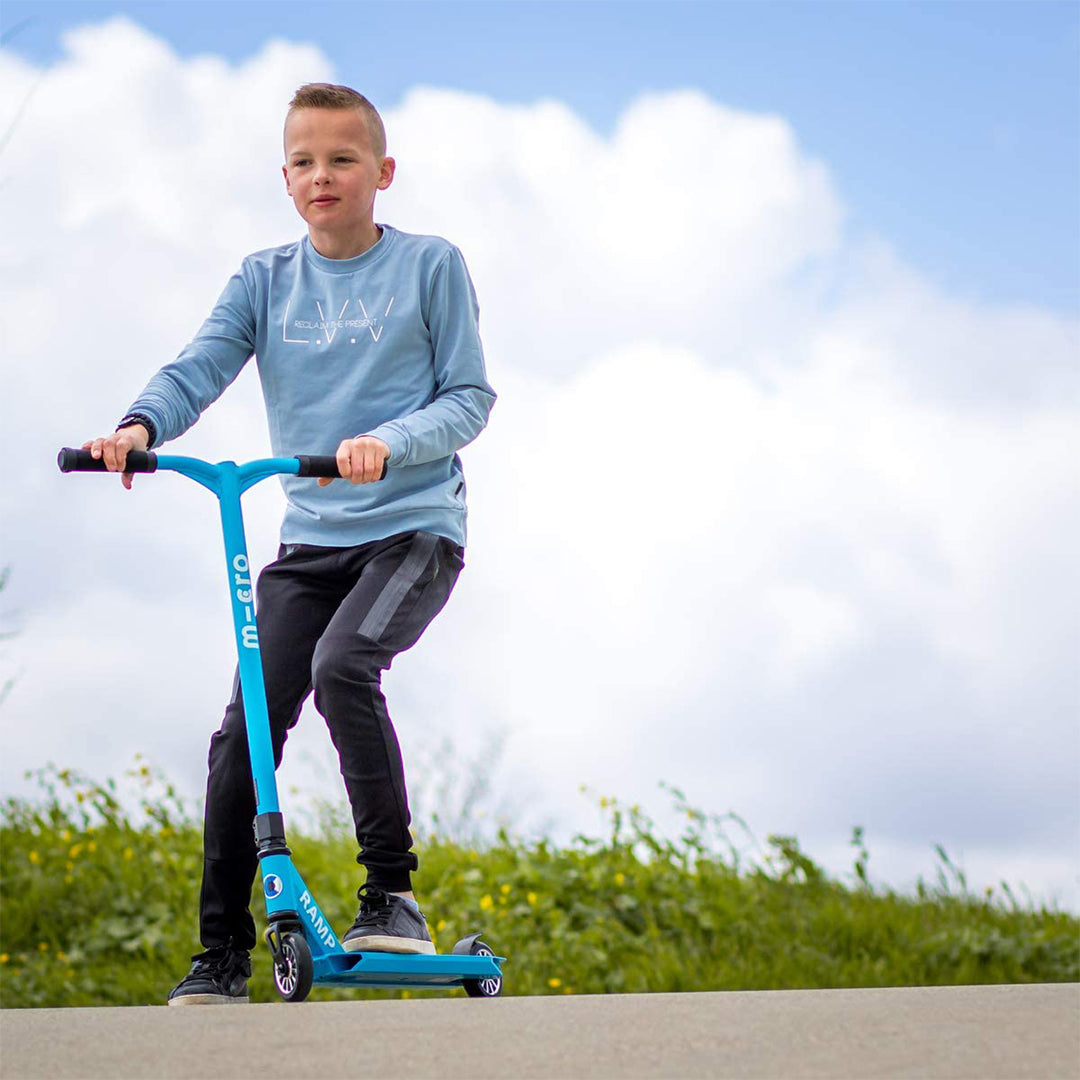 Buy Micro Ramp Cyan Scooter | Yallatoys.com
