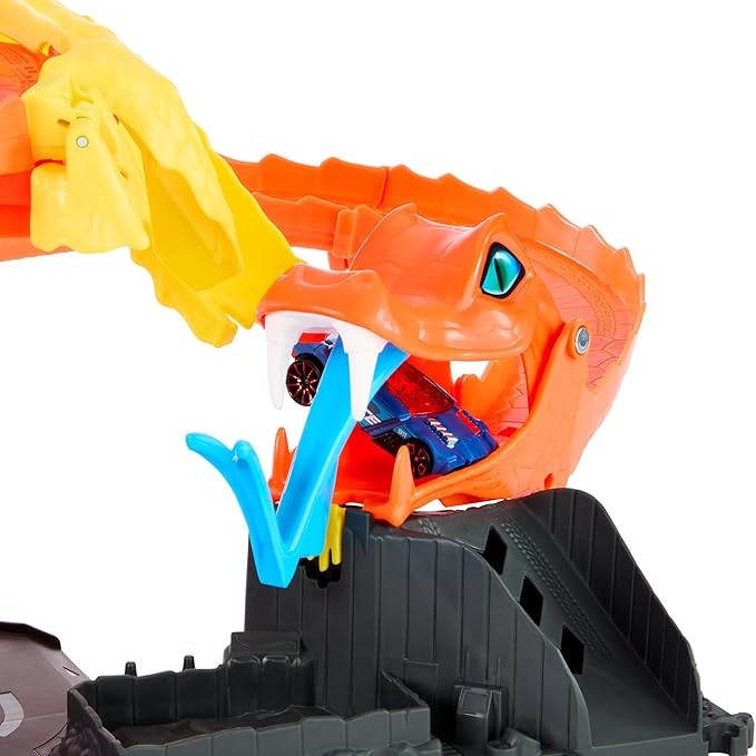 snake attack car playset