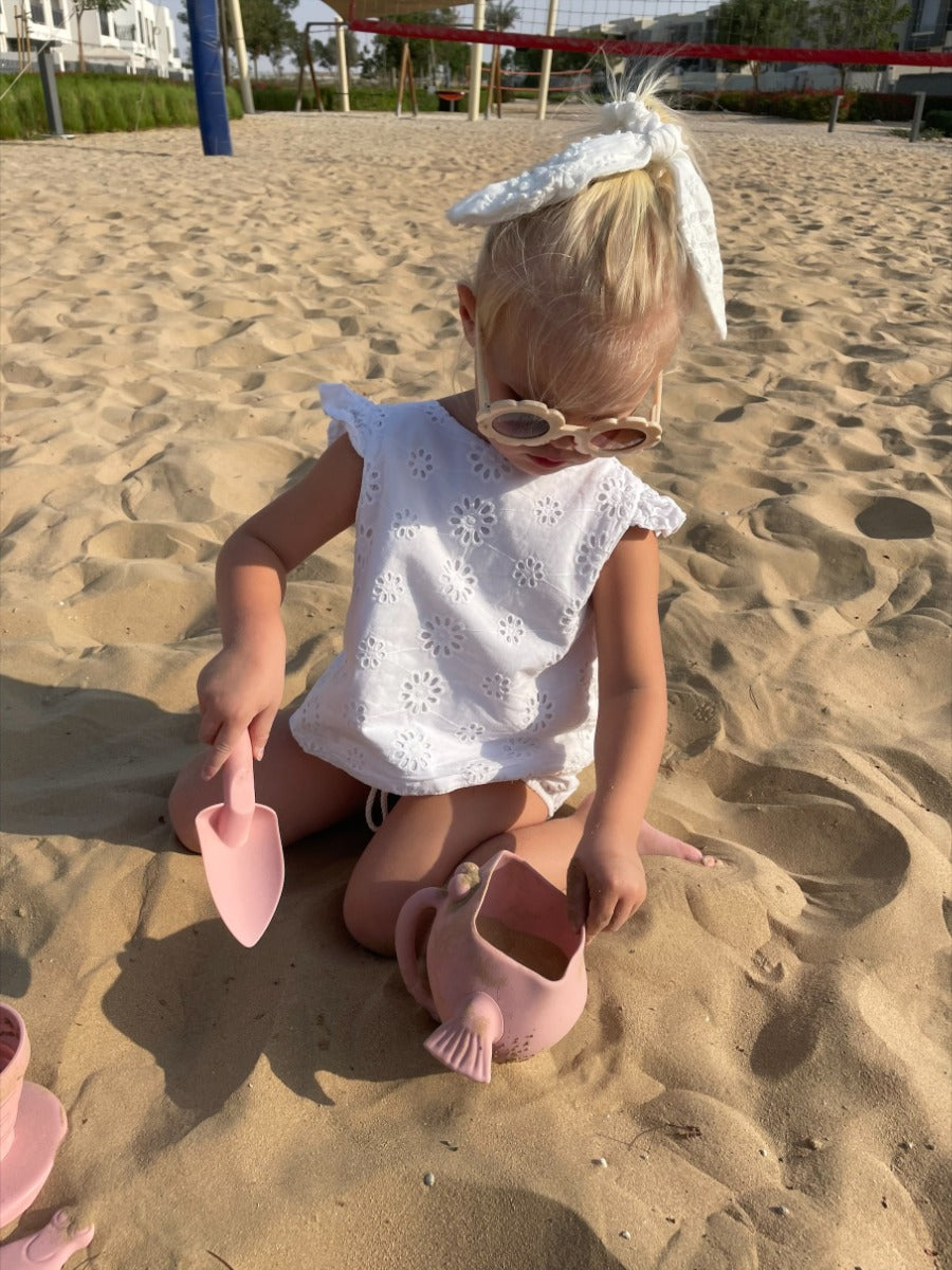 Buy Scrunch Scoops Flamingo Pink | Yallatoys.com