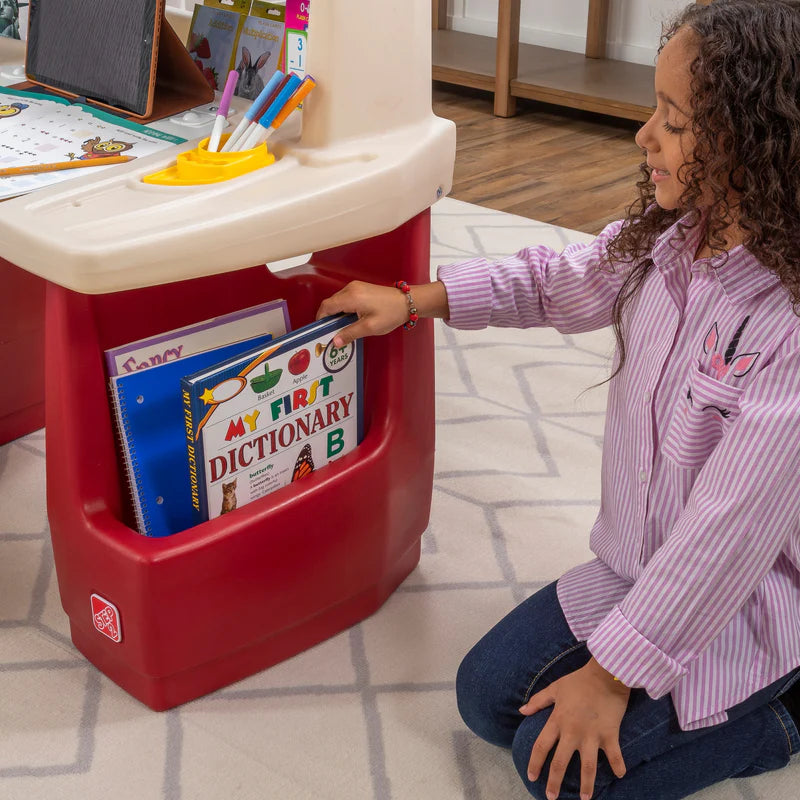 Buy Step2 Deluxe Art Master Desk | Yallatoys.com