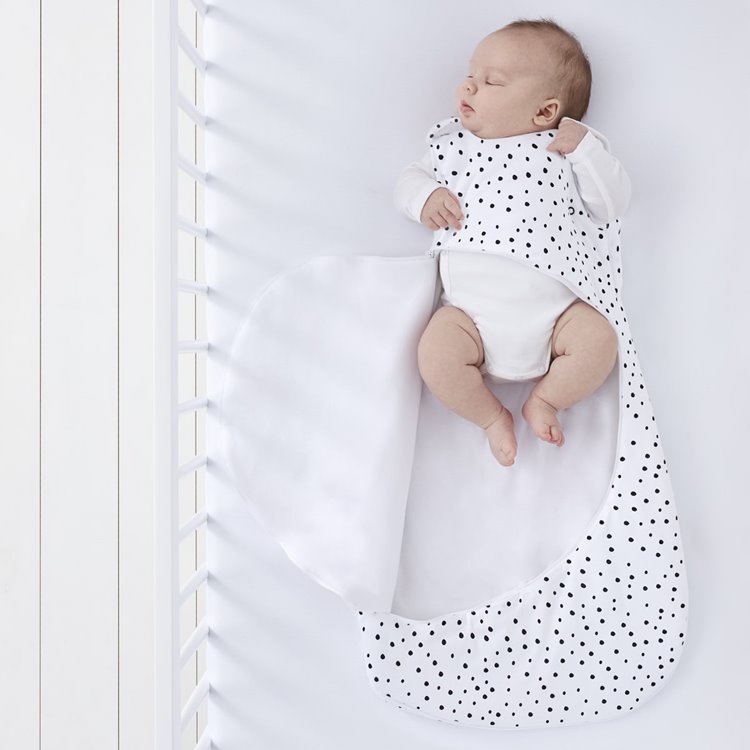 Snuz Pouch Sleeping Bag 2.5 Tog Mono Spot 0 To 6 Months Snuz Yallatoys
