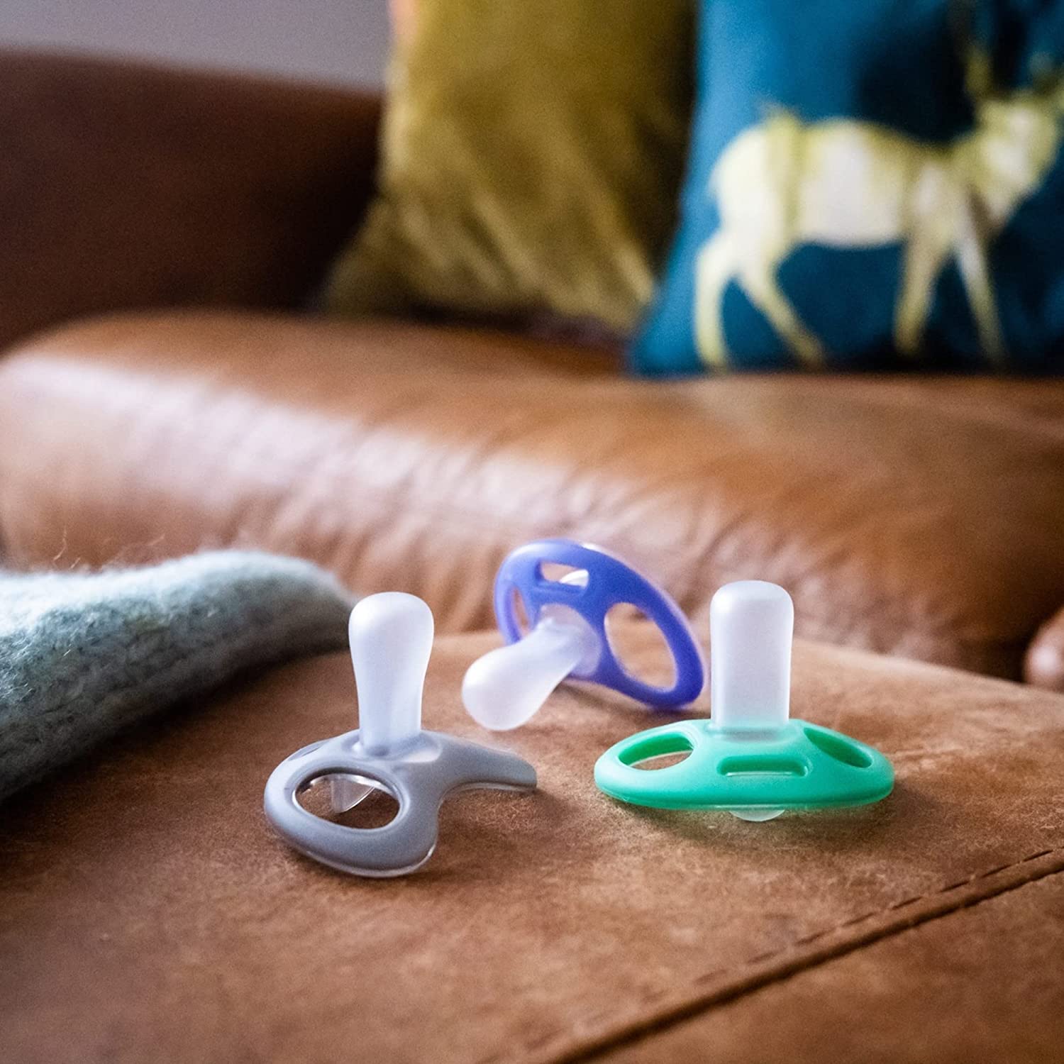 Tommee Tippee  Advanced Sensitive Soother 0 6M  Pack Of 2 Tommee Tippee Yallatoys