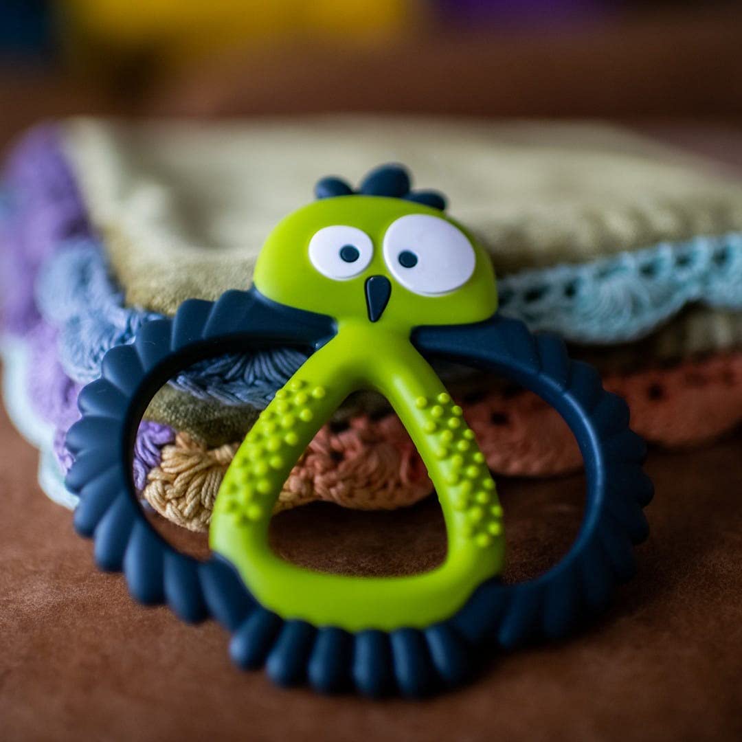 Tommee Tippee Kalani Maxi Teether  Sensory Teething Toy 3 Months+ Tommee Tippee Yallatoys
