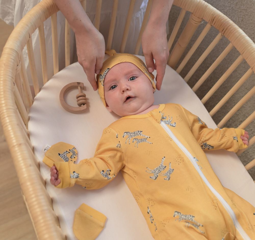Tickle Tickle Zoe Organic Knotted Newborn Hat Tickle Tickle Yallatoys