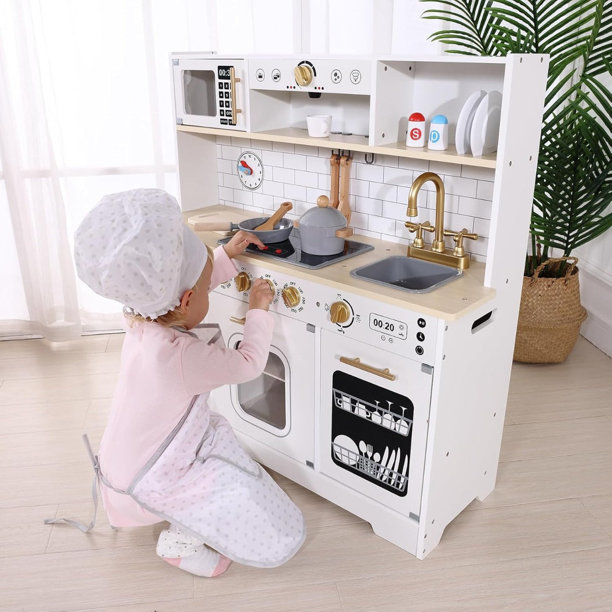 Buy Tooky Toy Kids Play Kitchen Set | Yallatoys.com