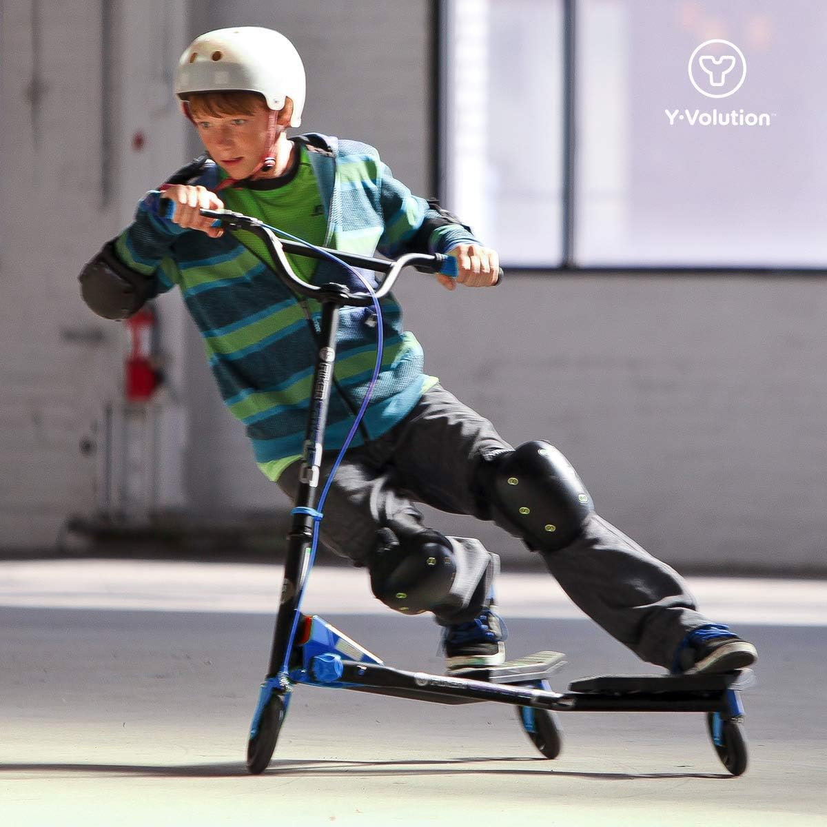 Buy Yvolution Y Fliker Carver C3 Ultimate Performance Scooter Blue | Yallatoys.com
