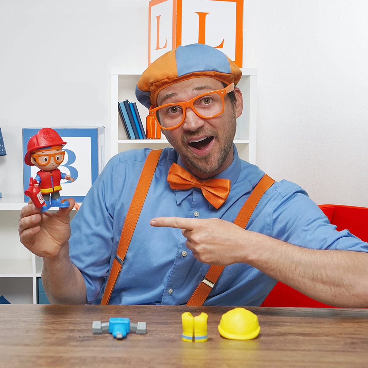 Buy Blippi Job Explorer 5inch Figure with 6 Interchangeable Accessories